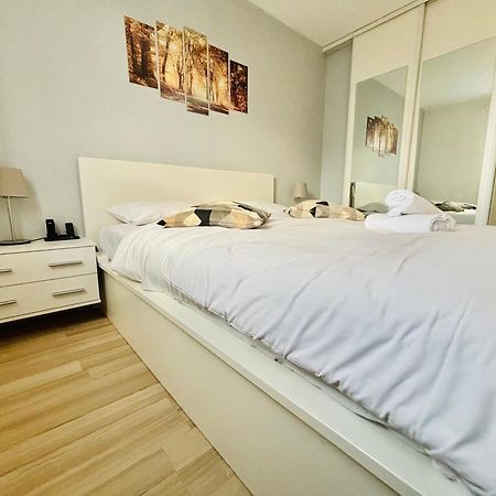 Beautiful Apartment Disneyland Saint-Thibault-des-Vignes Exteriör bild